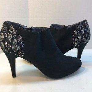 Kathy Van Zeeland Black Booties Silver &Gray Beads
